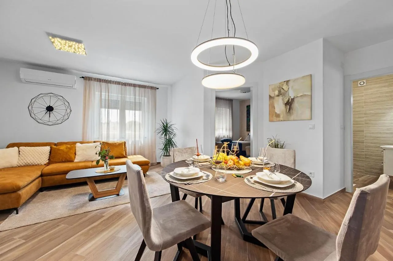 Apartment Leone Medulin